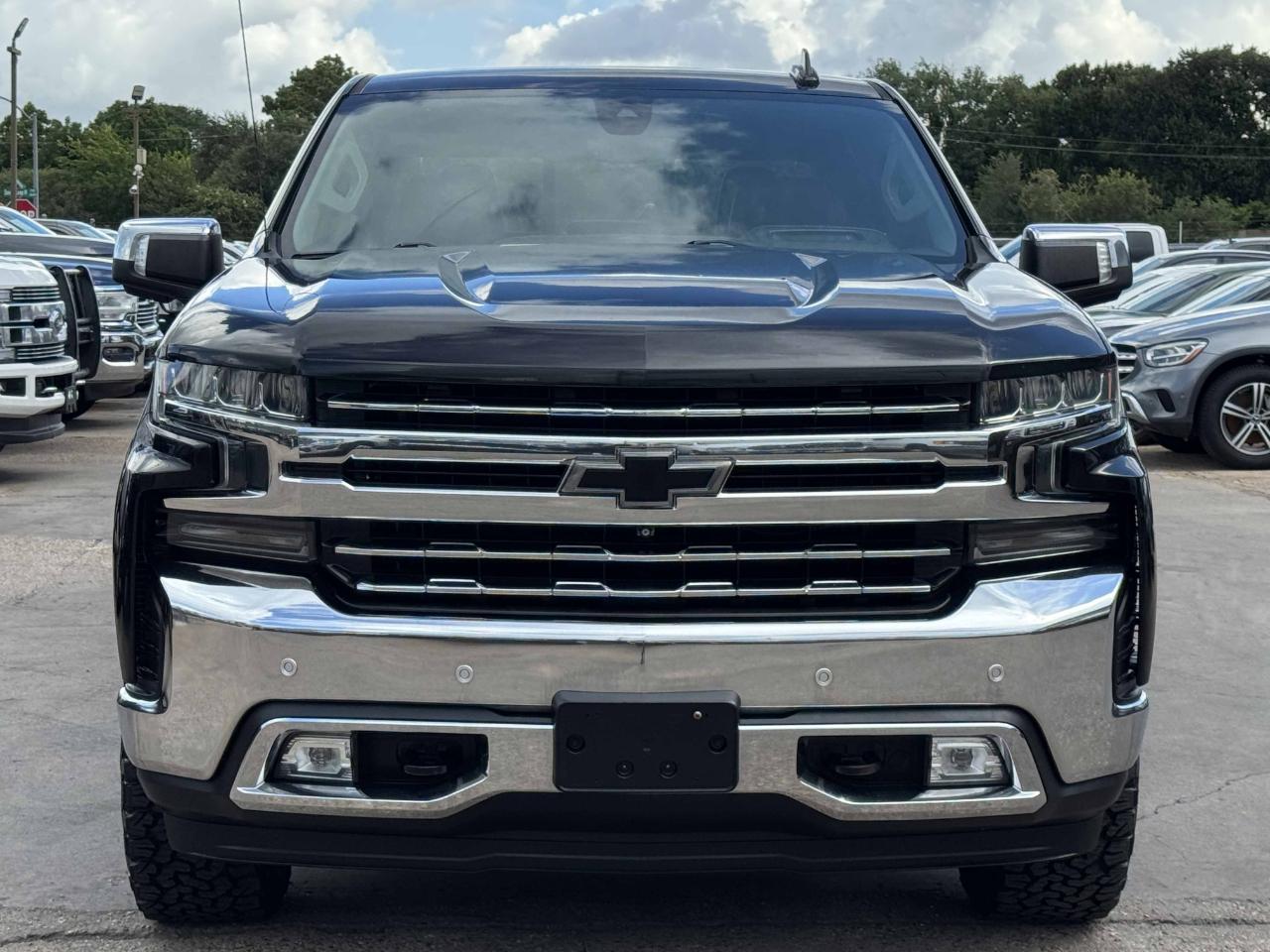 Chevrolet Silverado 1500 LTZ Crew Cab 2WD 2019