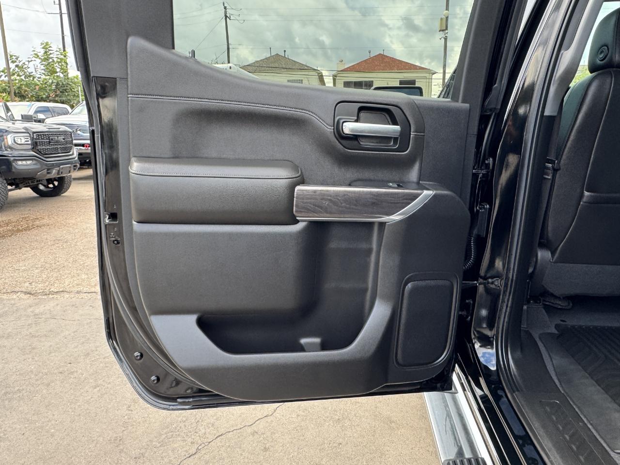 Chevrolet Silverado 1500 LTZ Crew Cab 2WD 2019