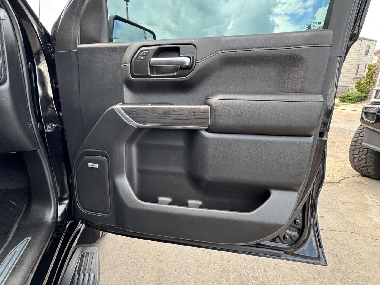 Chevrolet Silverado 1500 LTZ Crew Cab 2WD 2019