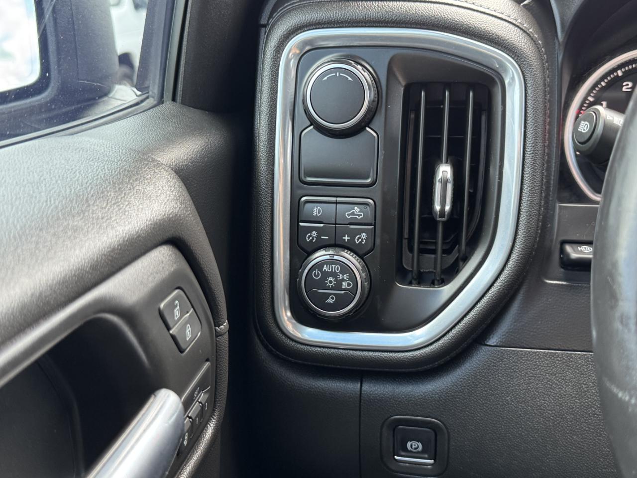 Chevrolet Silverado 1500 LTZ Crew Cab 2WD 2019