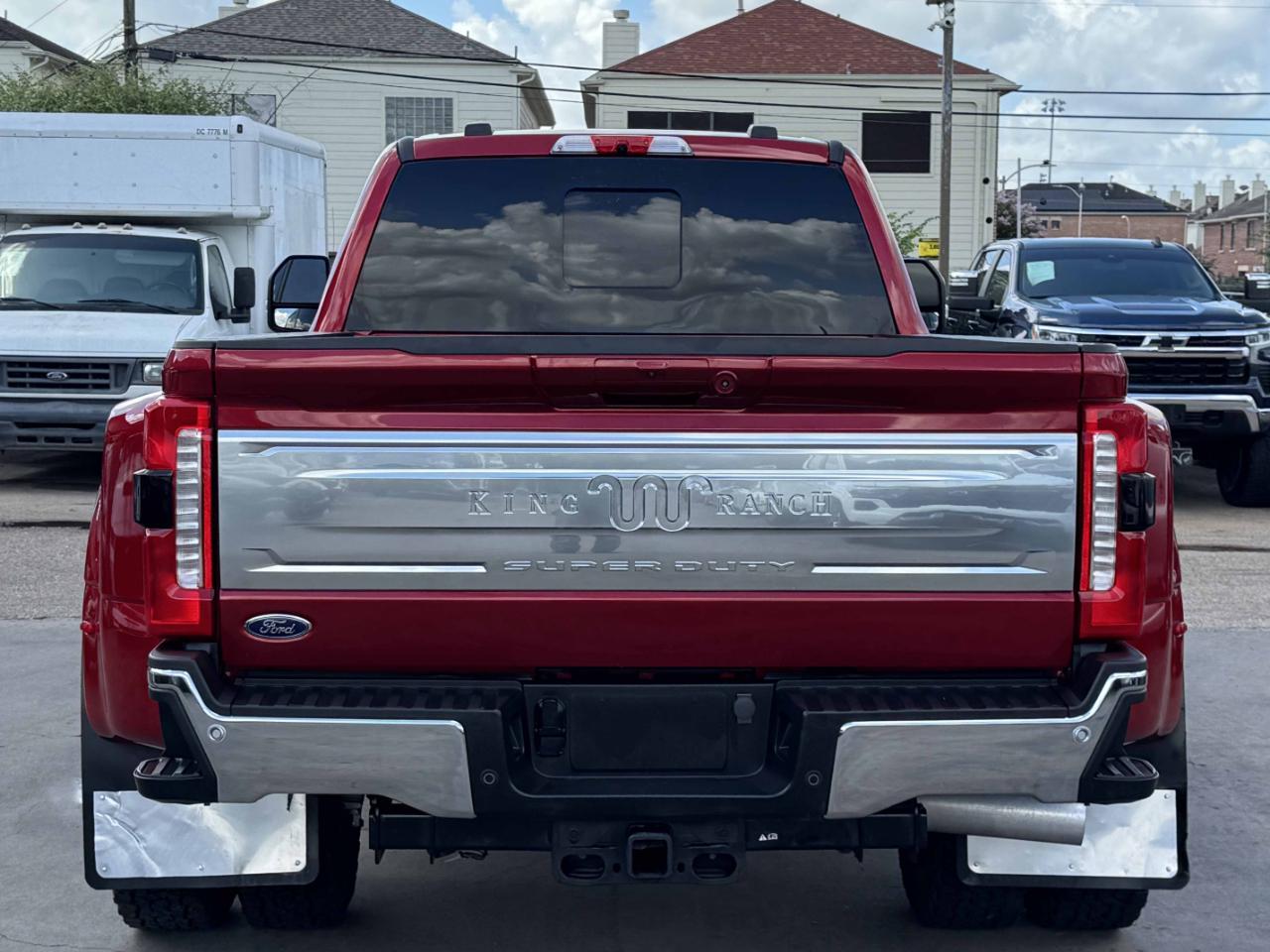 Ford Super Duty F-350 DRW  2024