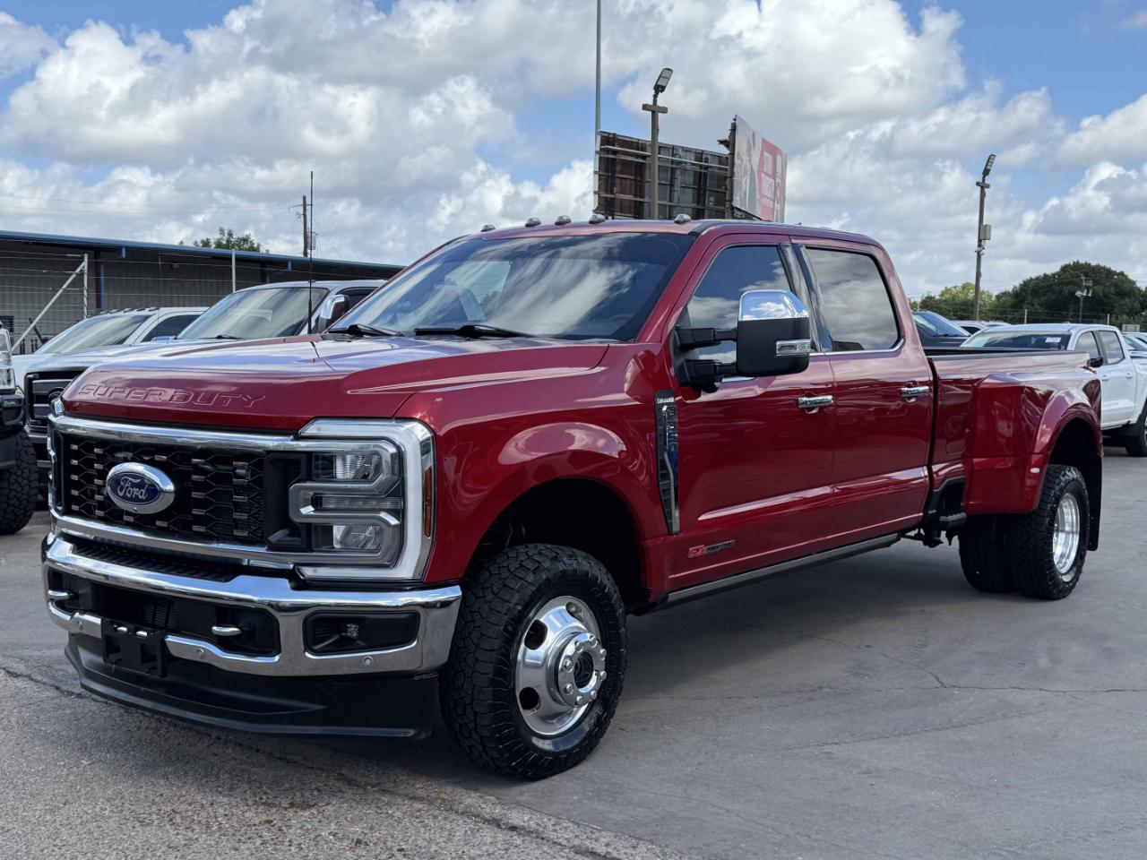 Ford Super Duty F-350 DRW  2024