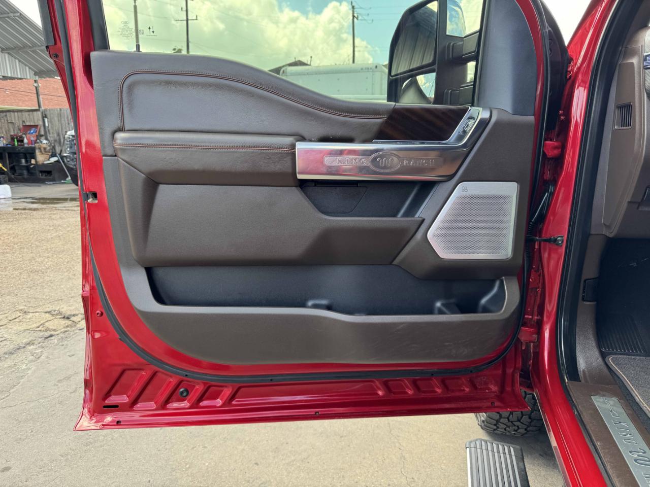 Ford Super Duty F-350 DRW  2024