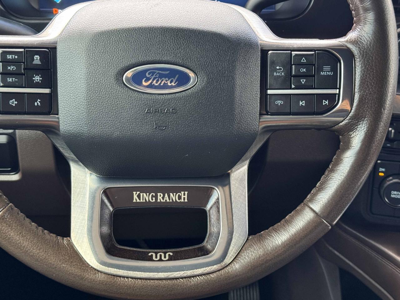 Ford Super Duty F-350 DRW  2024