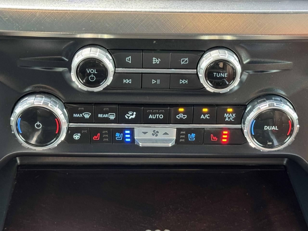 Ford Super Duty F-350 DRW  2024