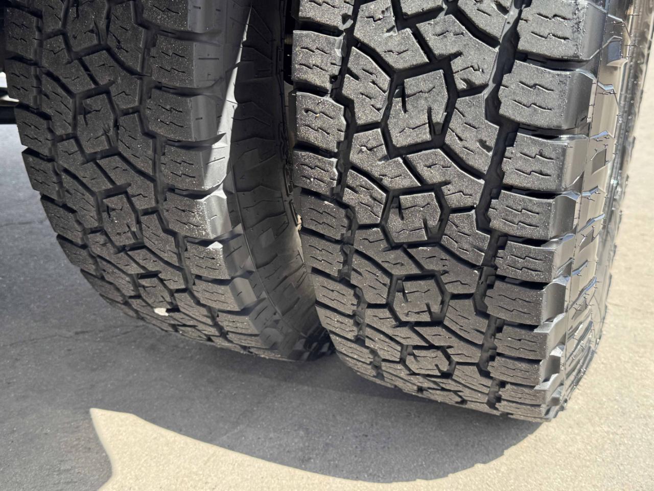 Ford Super Duty F-350 DRW  2024