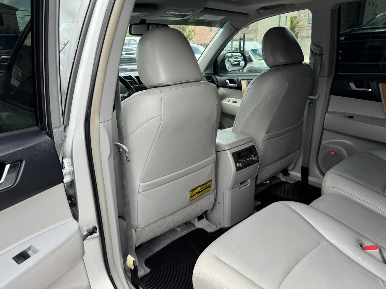 Toyota Highlander Hybrid Limited AWD 2009
