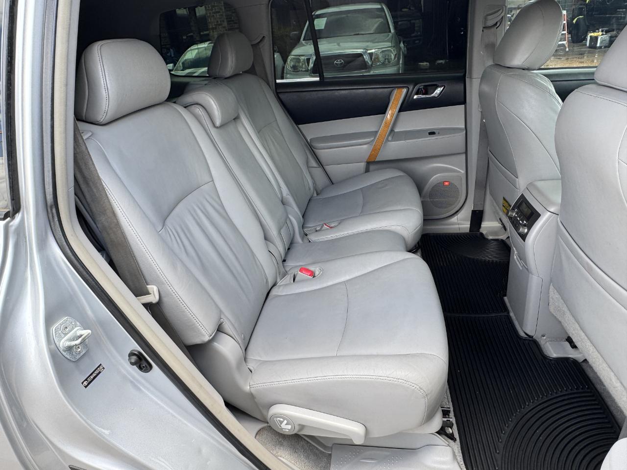 Toyota Highlander Hybrid Limited AWD 2009