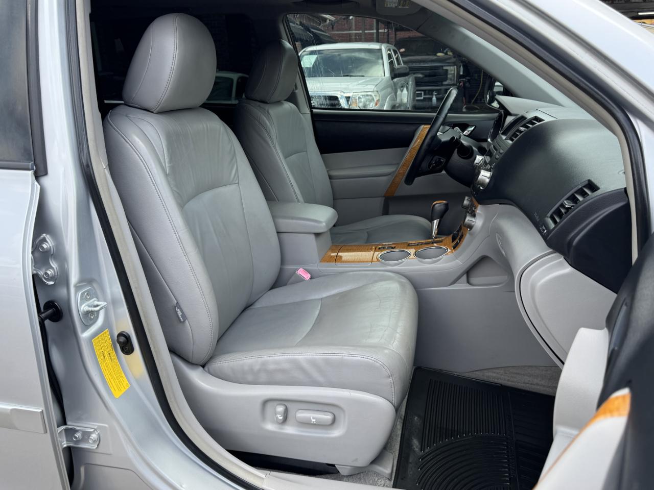 Toyota Highlander Hybrid Limited AWD 2009