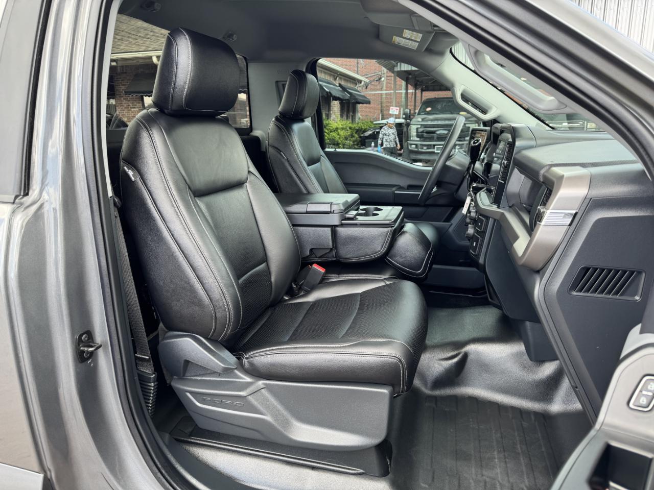 Ford F-150  2025