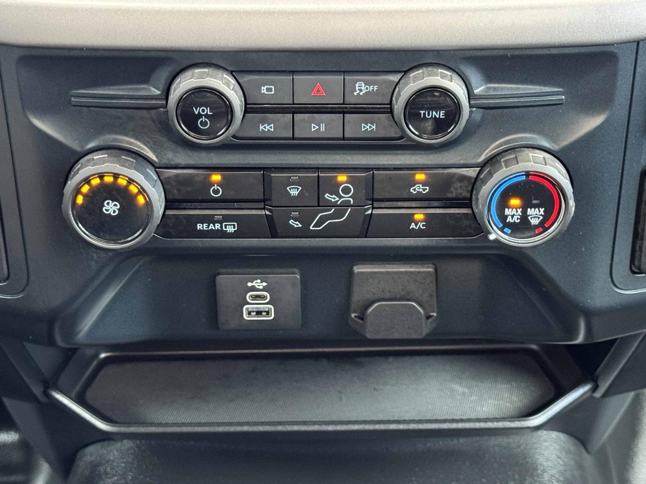 Ford F-150  2025