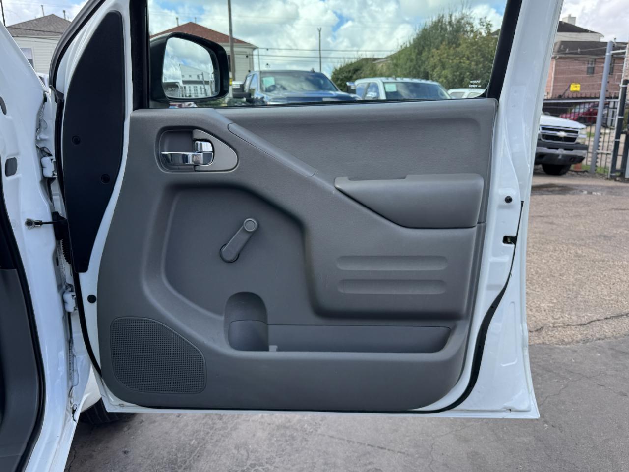 Nissan Frontier S King Cab 2WD 2017