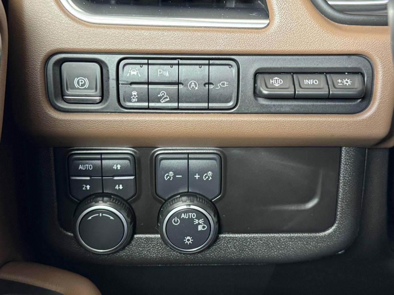 Chevrolet Tahoe High Country 4WD 2021