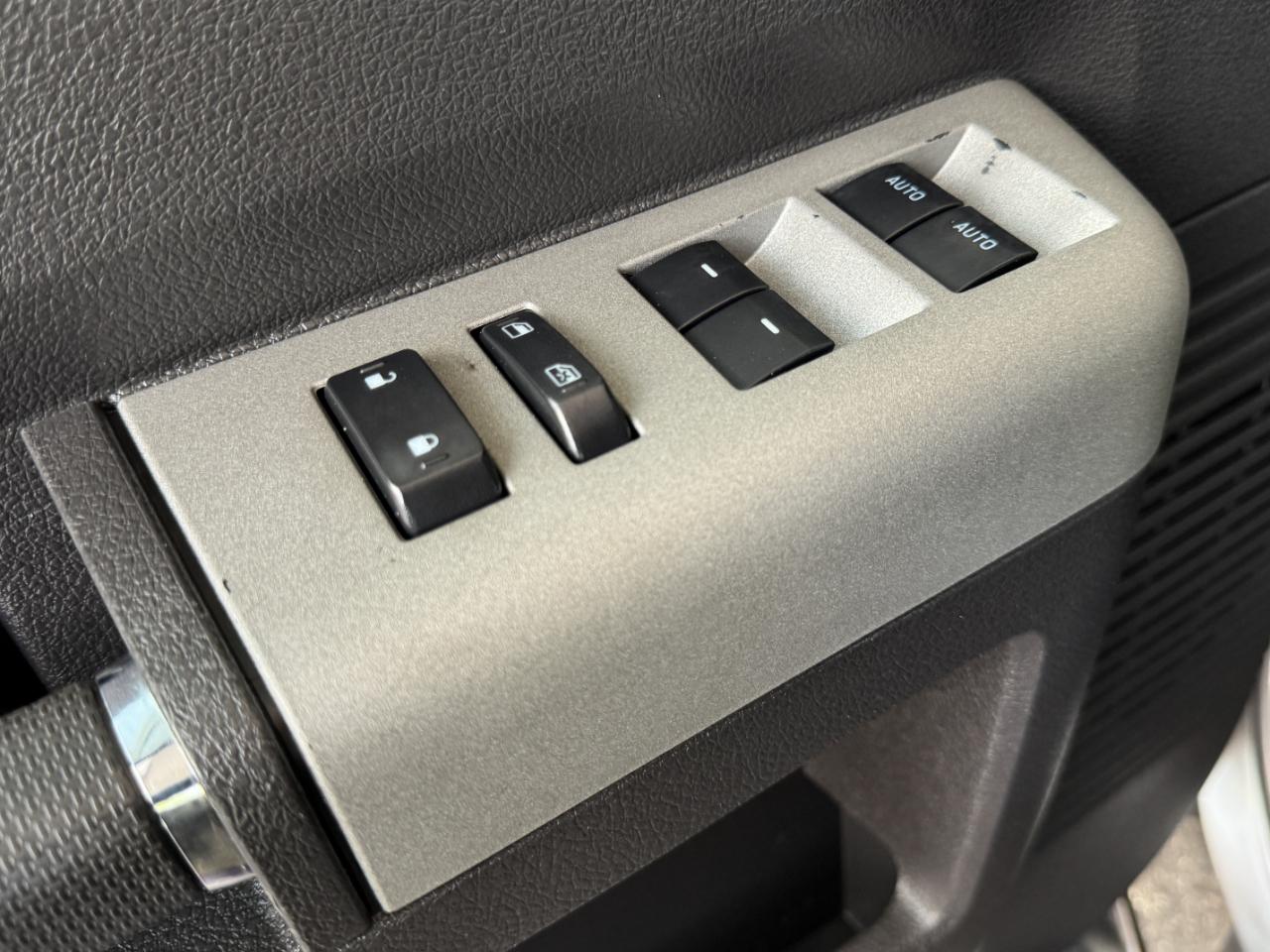 Ford Super Duty F-250 SRW  2014