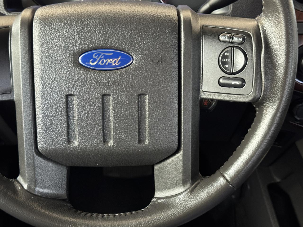 Ford Super Duty F-250 SRW  2014