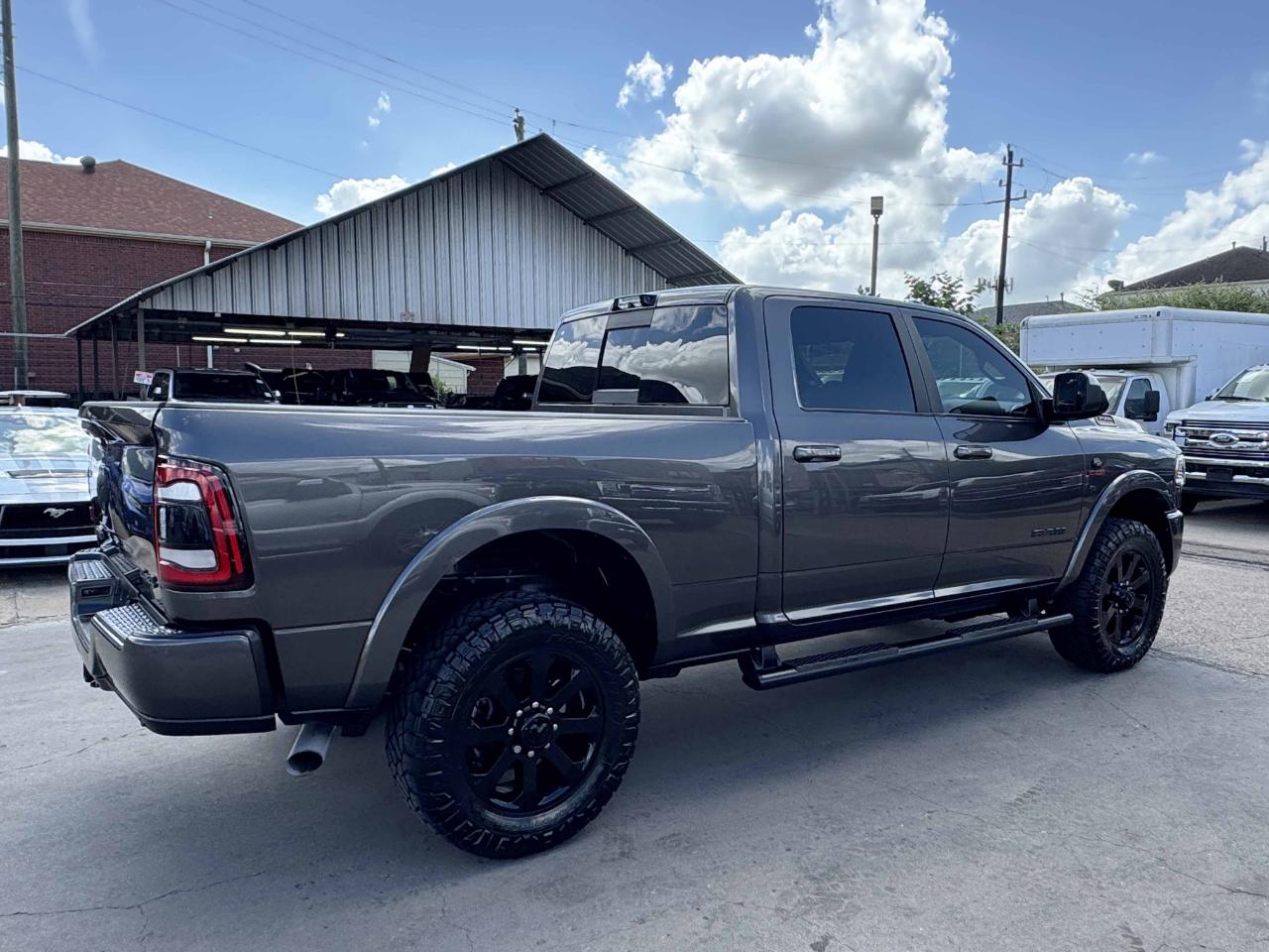 RAM 2500 Laramie Crew Cab 4WD 2021
