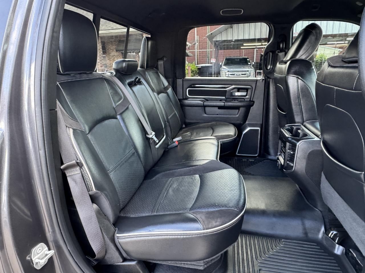 RAM 2500 Laramie Crew Cab 4WD 2021