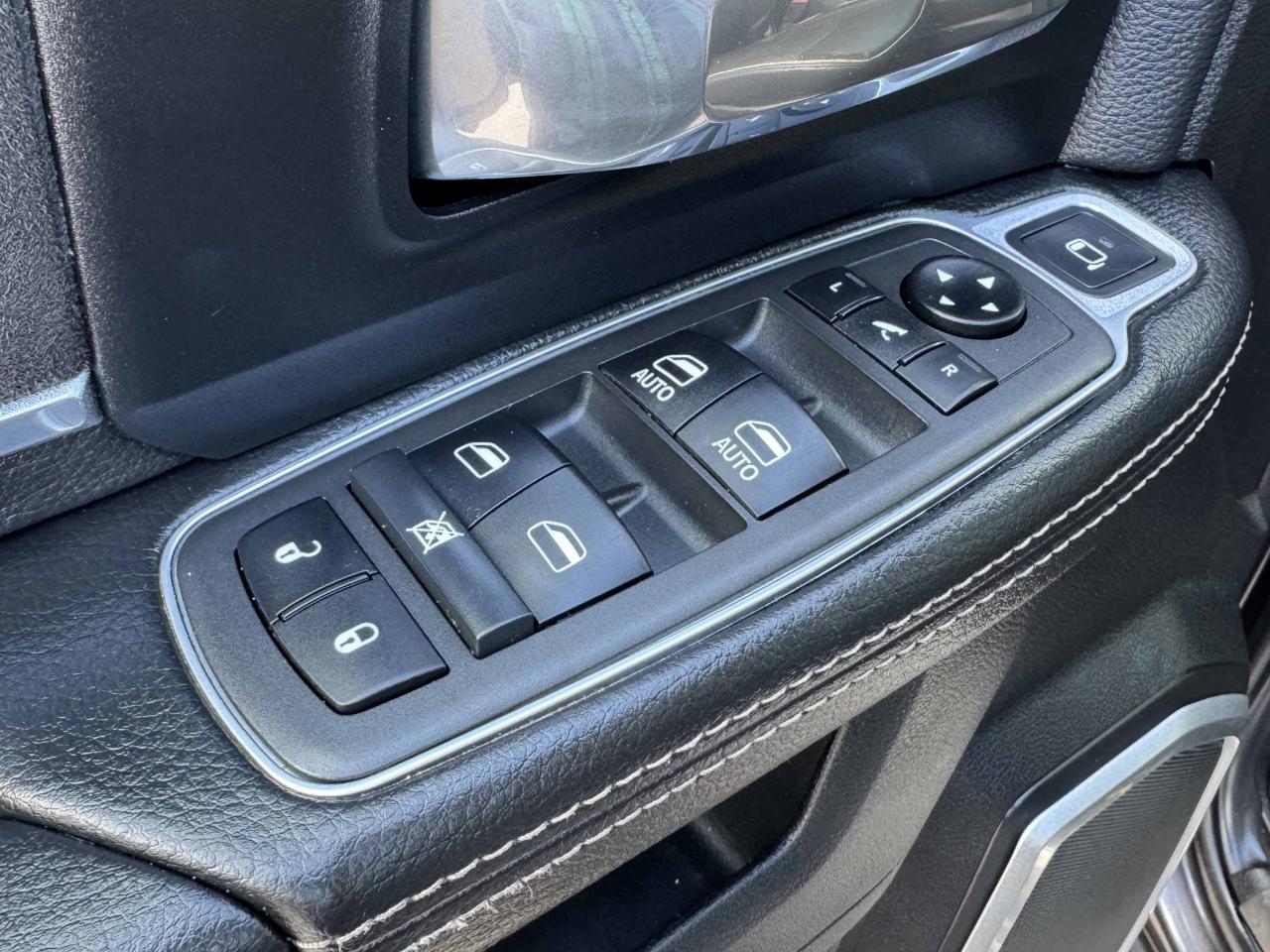 RAM 2500 Laramie Crew Cab 4WD 2021