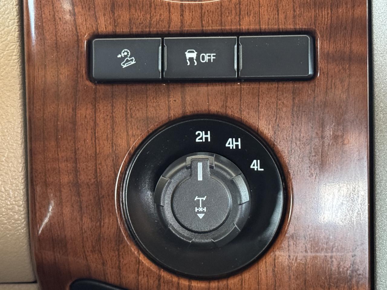 Ford Super Duty F-250 SRW  2015