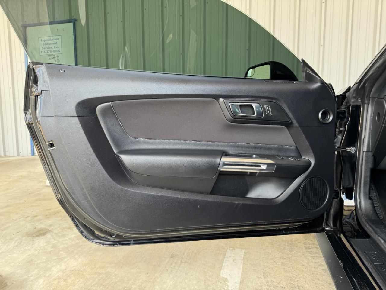 Ford Mustang  2018