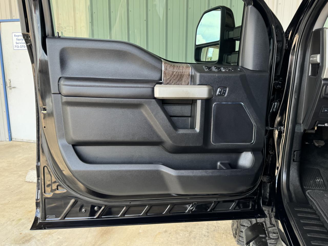 Ford Super Duty F-250 SRW  2017