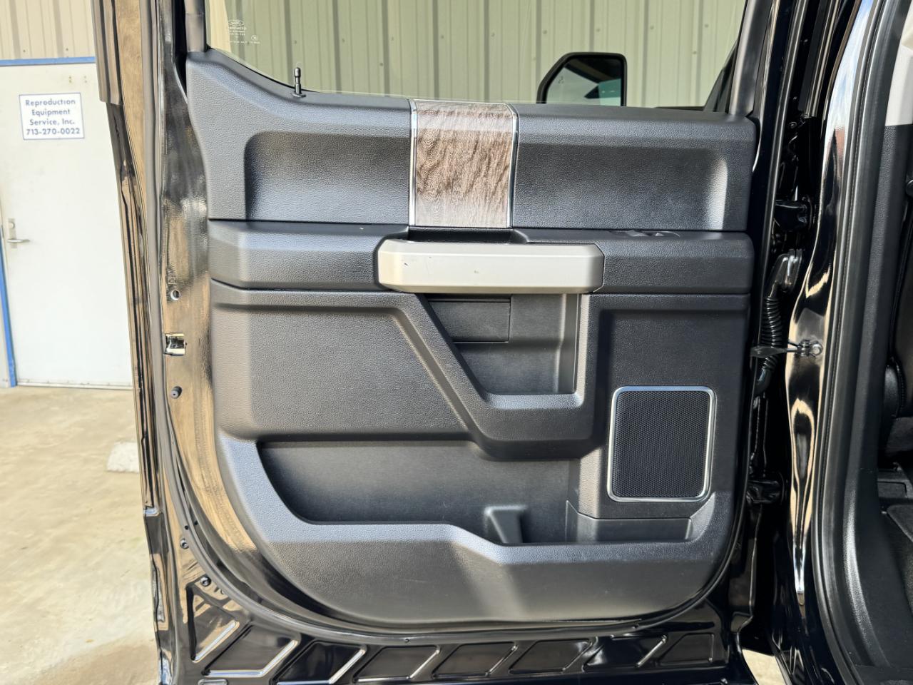 Ford Super Duty F-250 SRW  2017