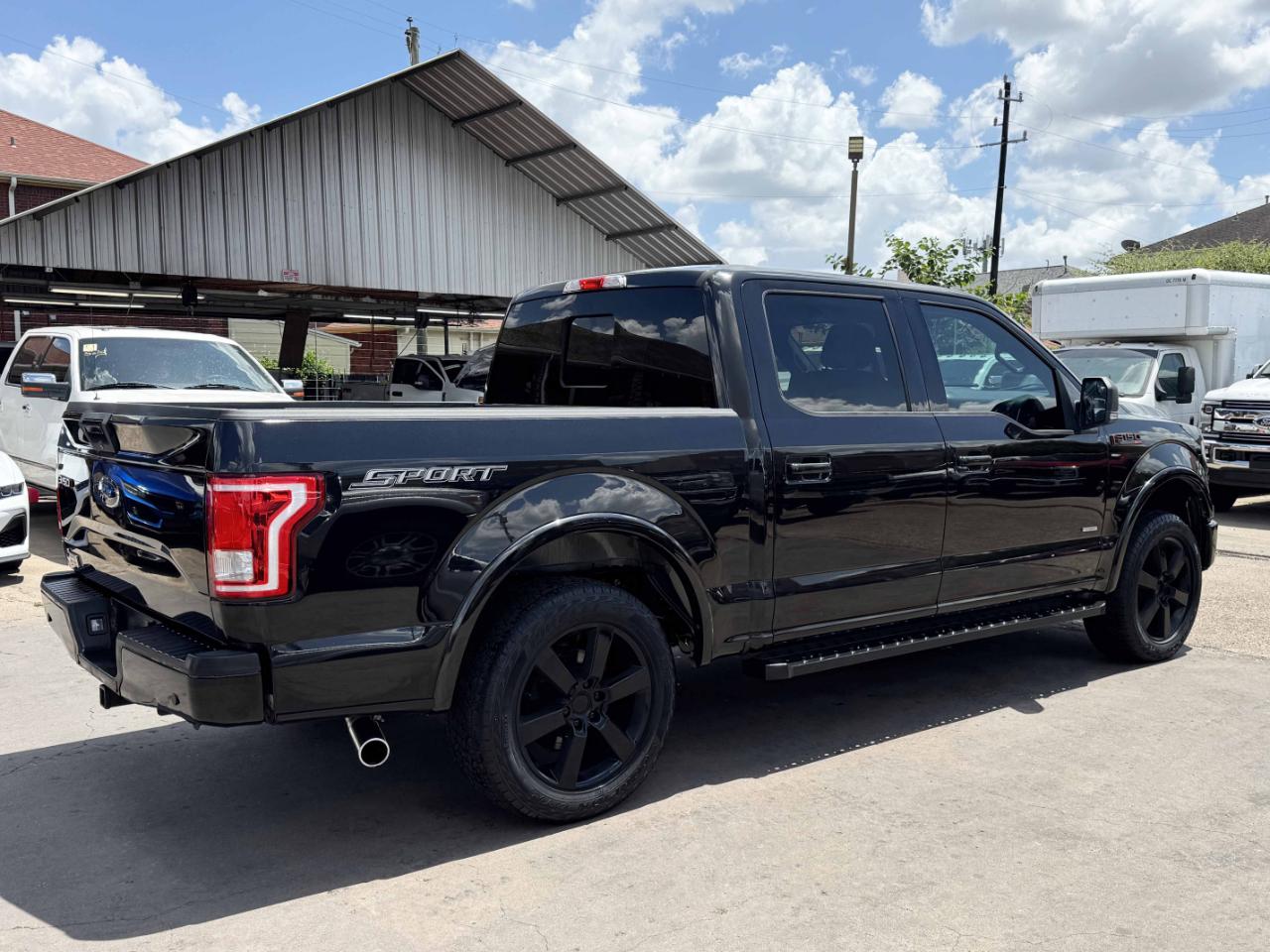 Ford F-150 XLT SuperCrew 2WD 2015