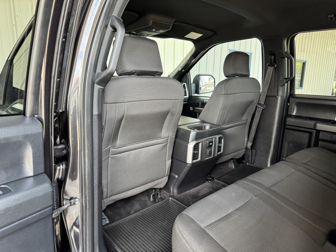 Ford F-150 XLT SuperCrew 2WD 2015