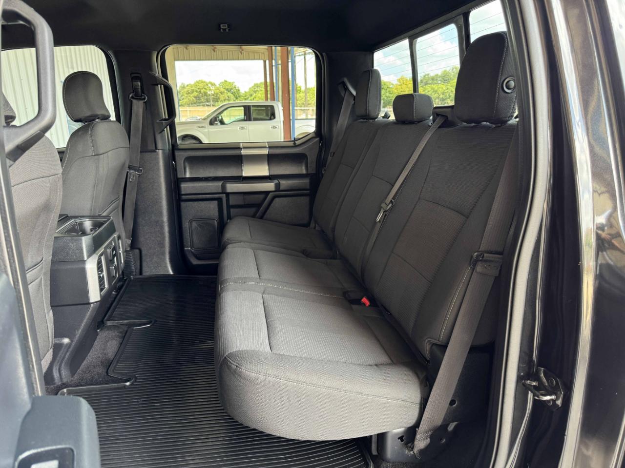 Ford F-150 XLT SuperCrew 2WD 2015