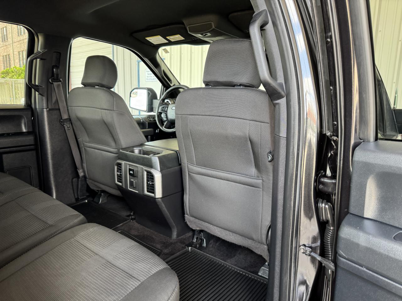 Ford F-150 XLT SuperCrew 2WD 2015
