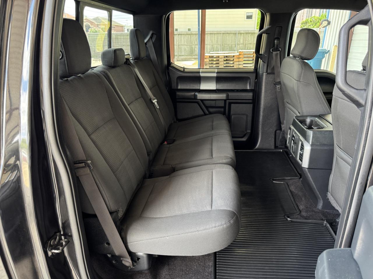 Ford F-150 XLT SuperCrew 2WD 2015