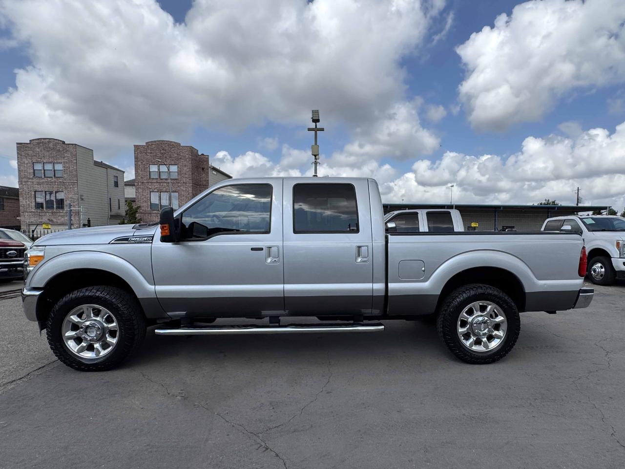 Ford Super Duty F-250 SRW  2012