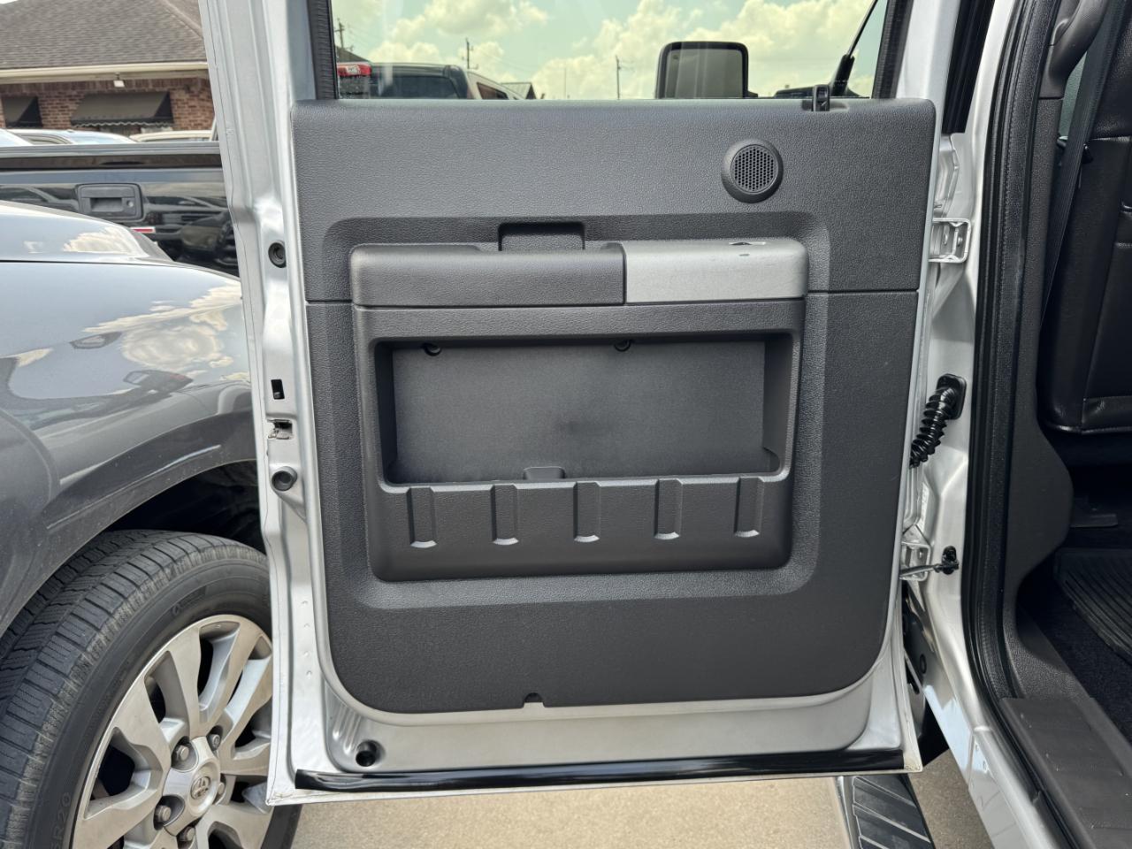 Ford Super Duty F-250 SRW  2012
