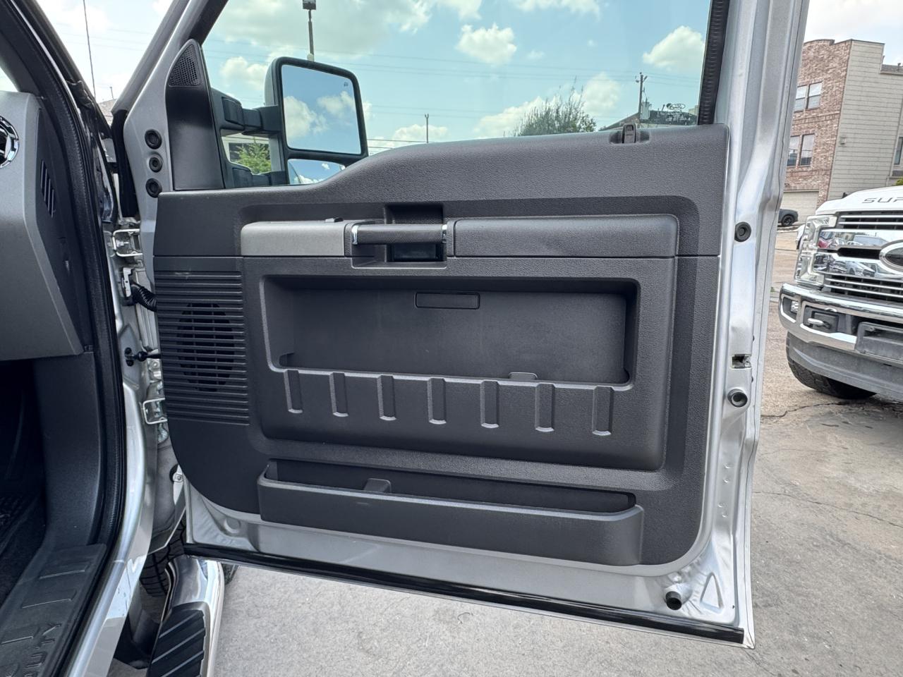 Ford Super Duty F-250 SRW  2012