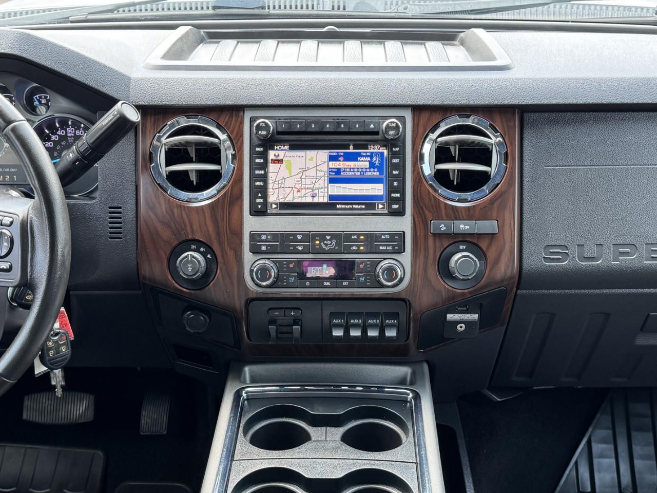 Ford Super Duty F-250 SRW  2012