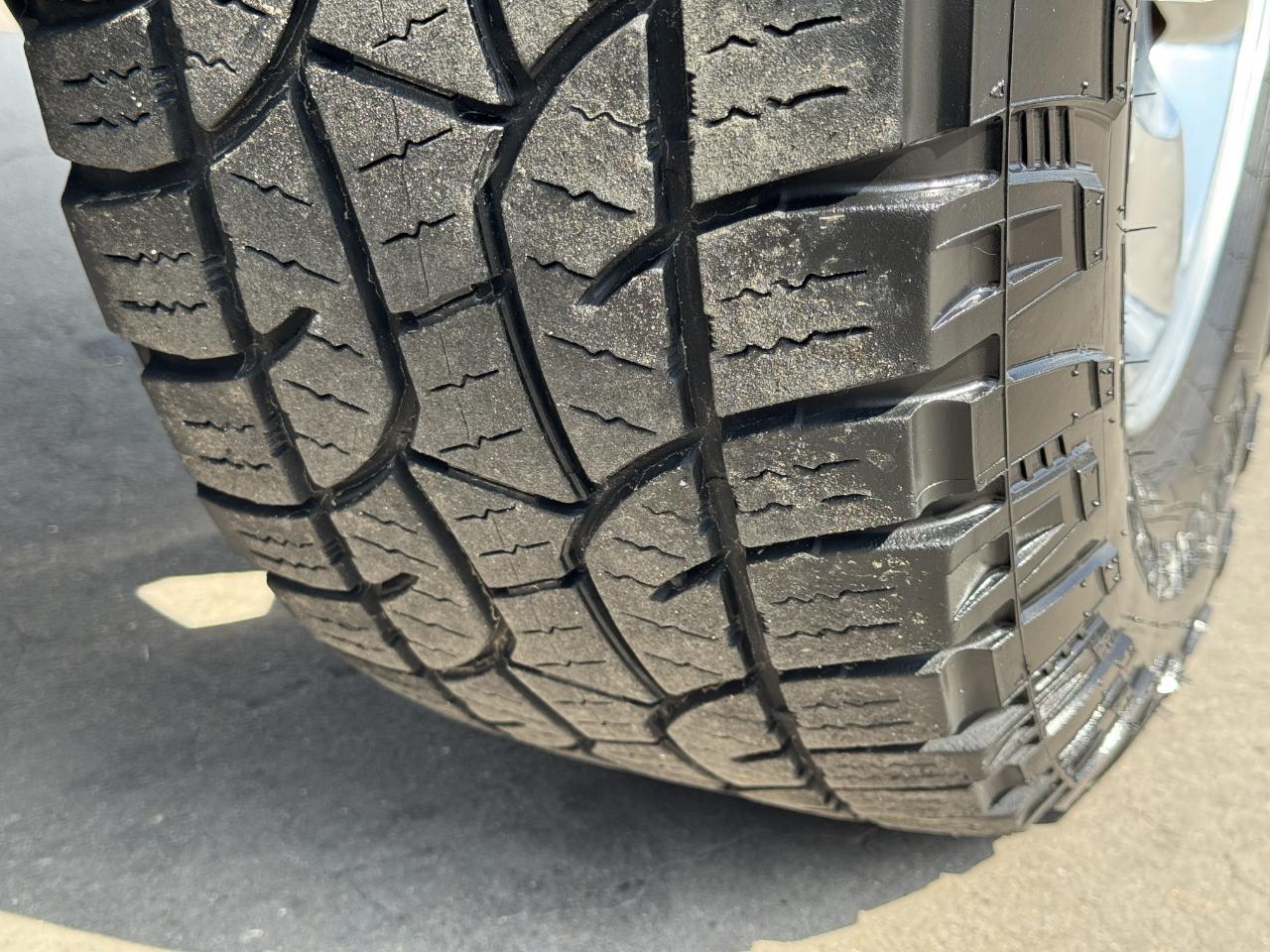 Ford Super Duty F-250 SRW  2012