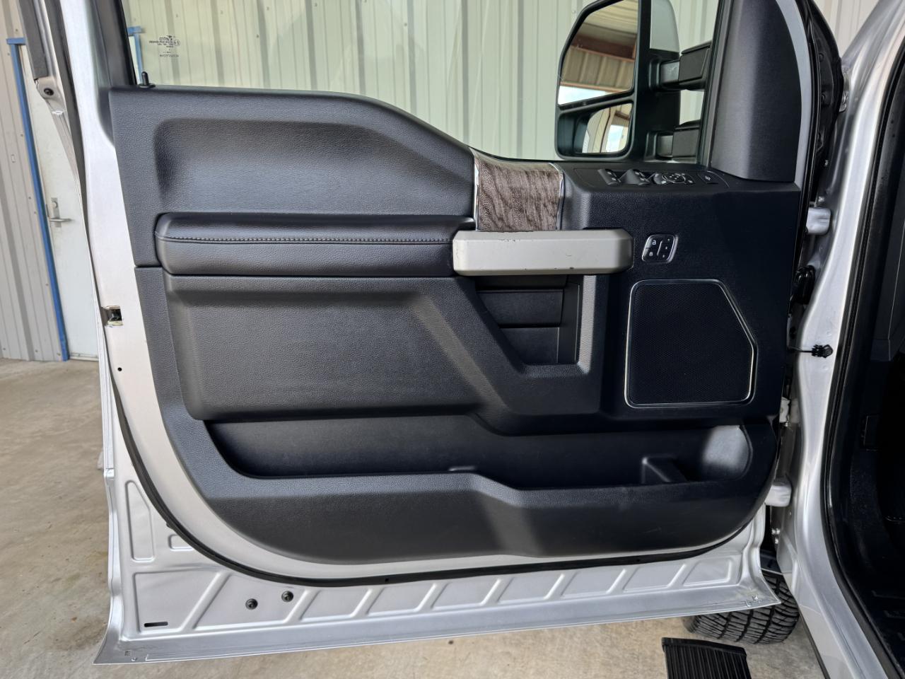 Ford Super Duty F-250 SRW  2017
