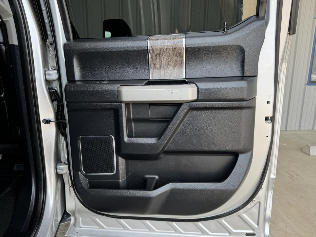 Ford Super Duty F-250 SRW  2017