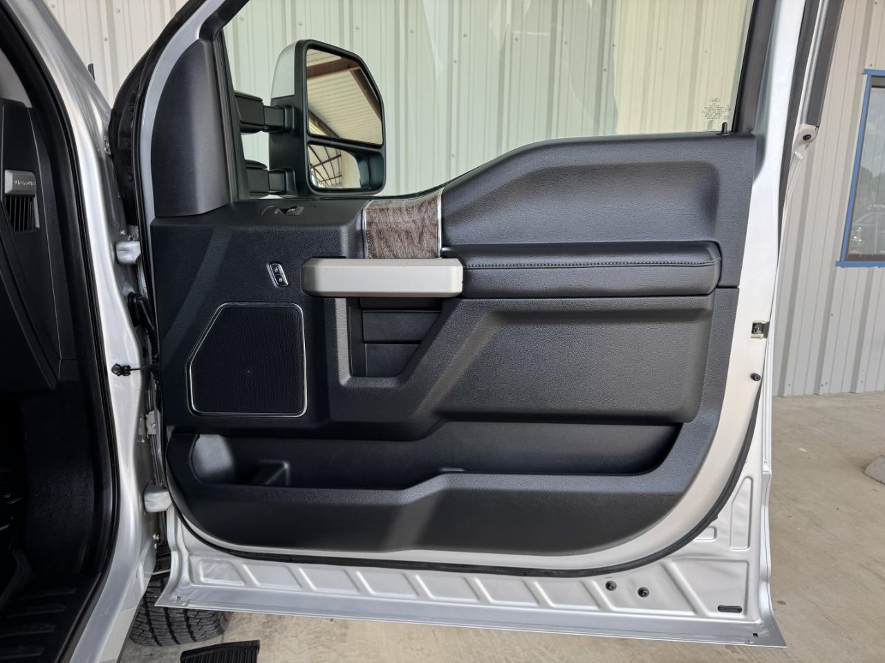 Ford Super Duty F-250 SRW  2017
