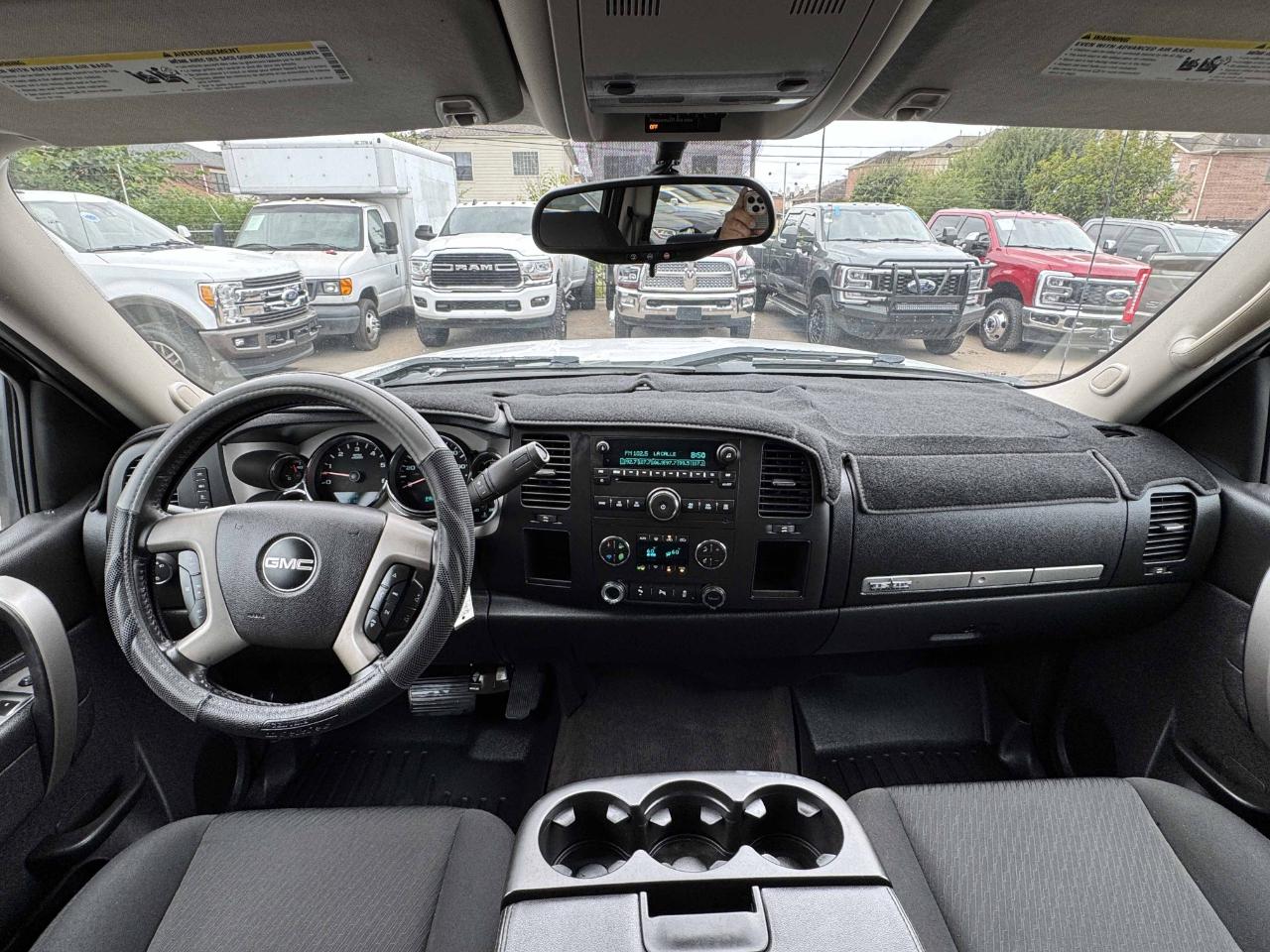 GMC Sierra 1500 SLE Crew Cab 2WD 2013