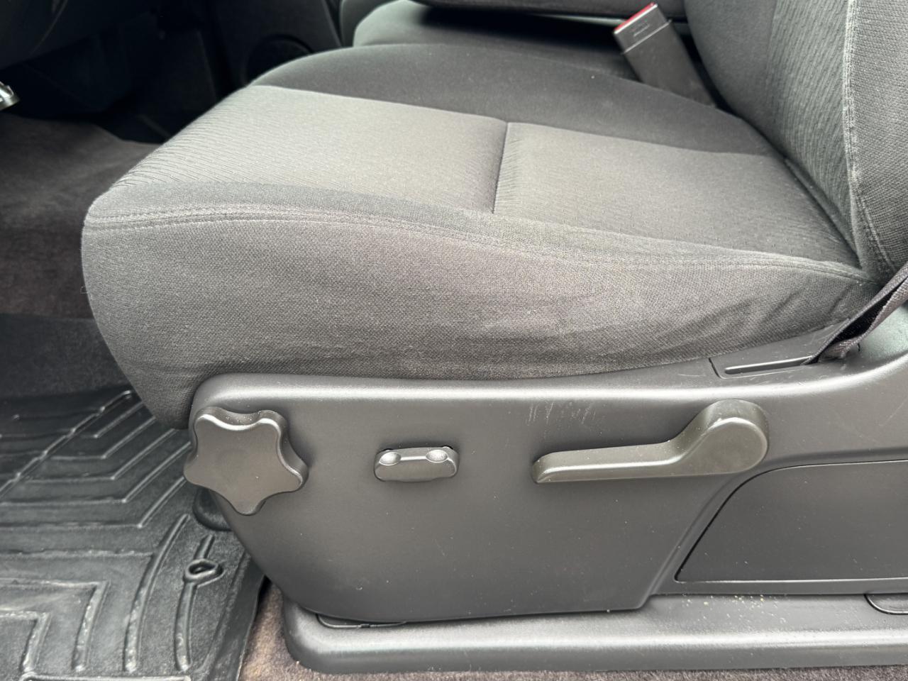 GMC Sierra 1500 SLE Crew Cab 2WD 2013