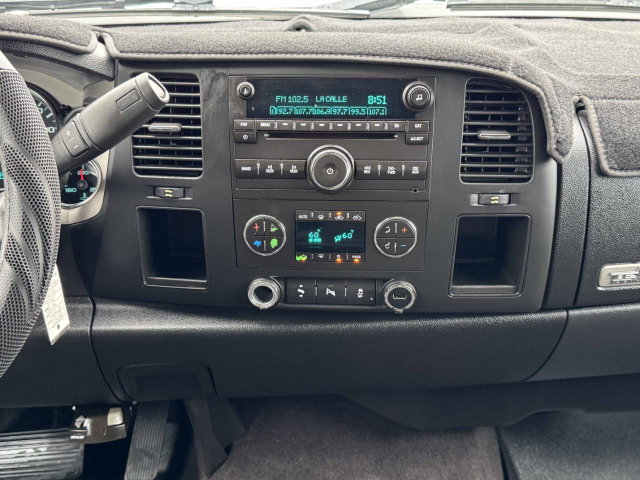 GMC Sierra 1500 SLE Crew Cab 2WD 2013