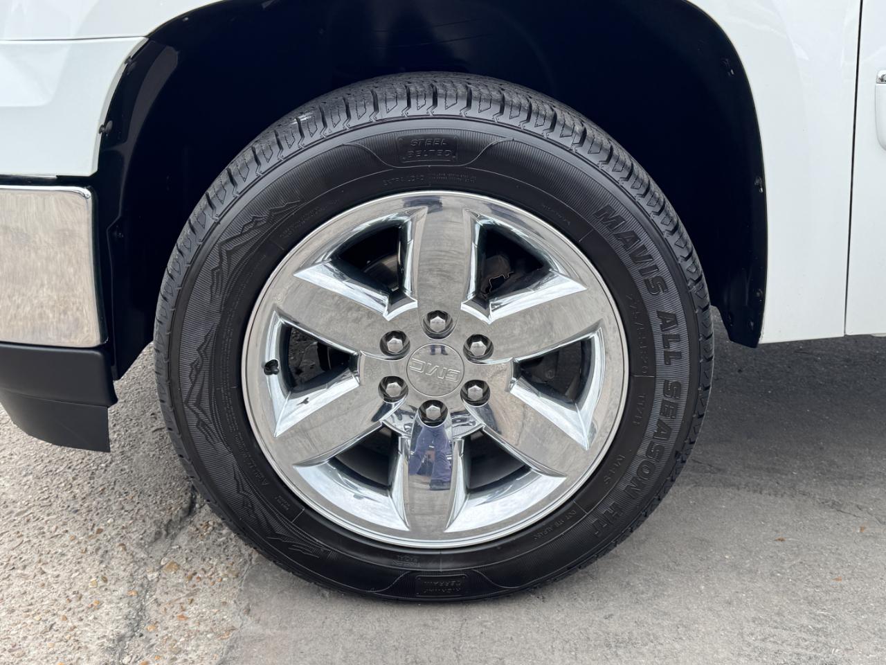 GMC Sierra 1500 SLE Crew Cab 2WD 2013