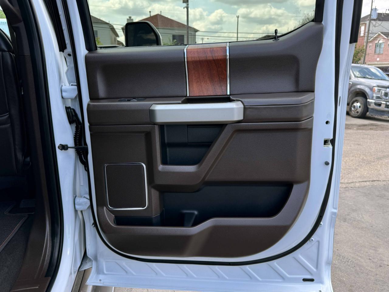 Ford Super Duty F-250 SRW  2017