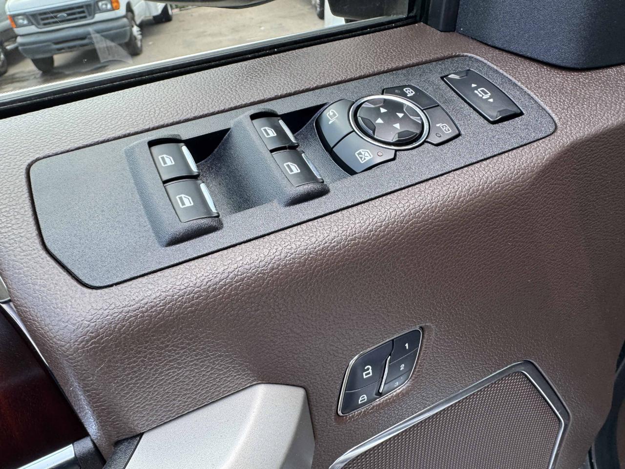 Ford Super Duty F-250 SRW  2017