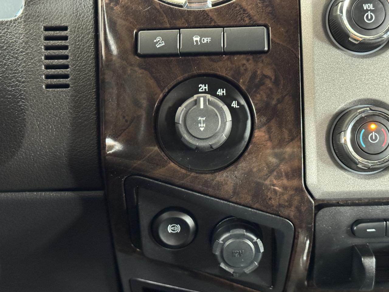 Ford Super Duty F-250 SRW  2015