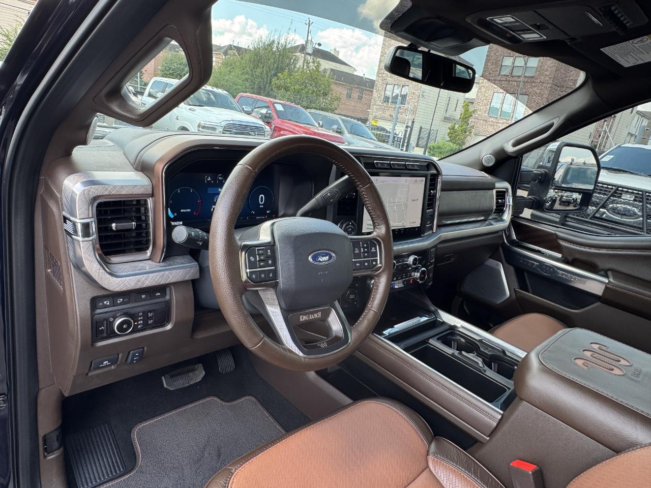 Ford Super Duty F-350 DRW  2024