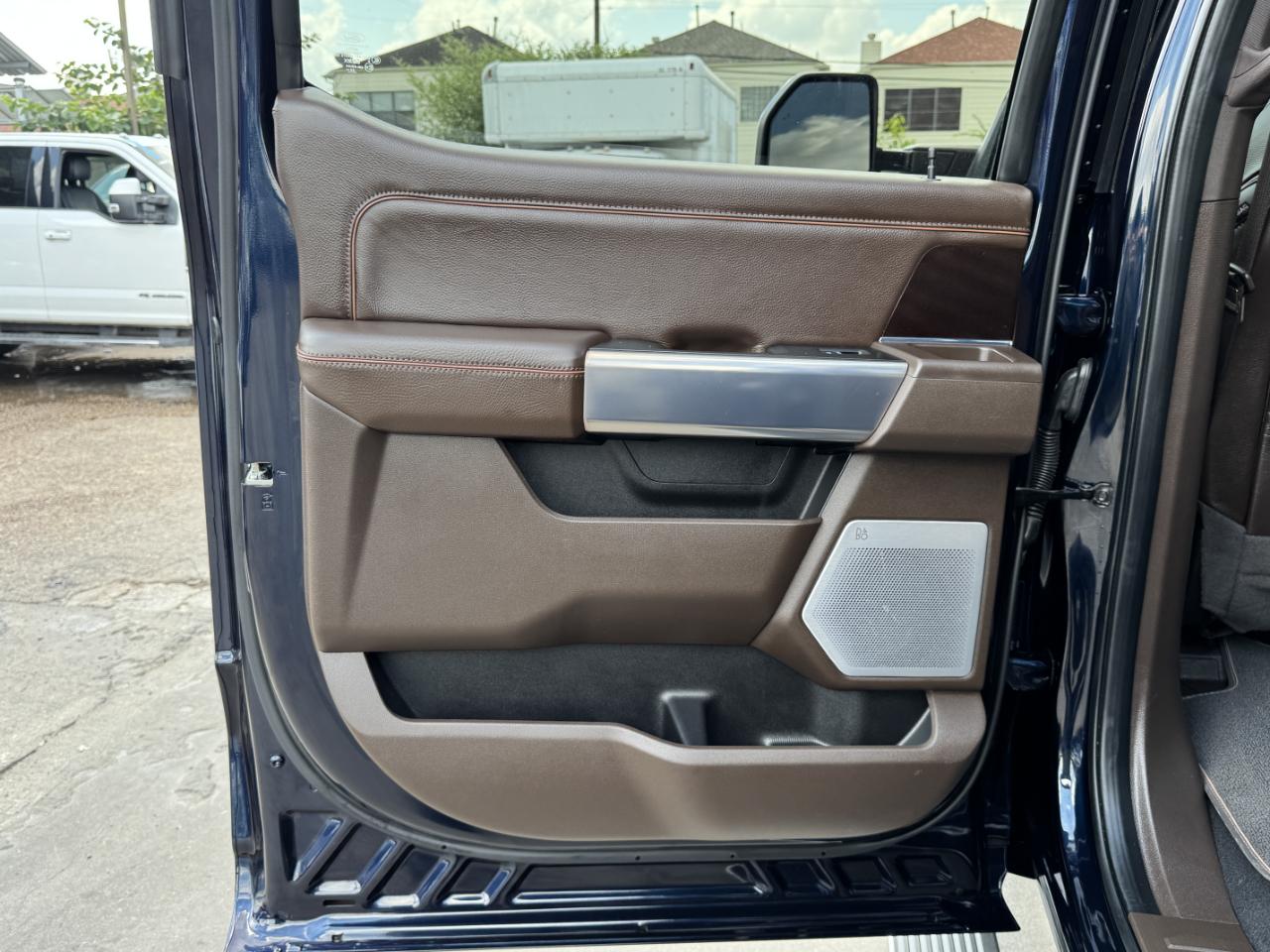 Ford Super Duty F-350 DRW  2024