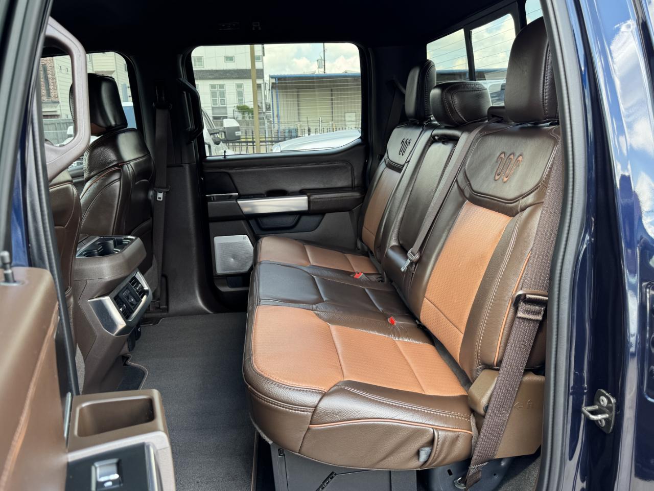 Ford Super Duty F-350 DRW  2024