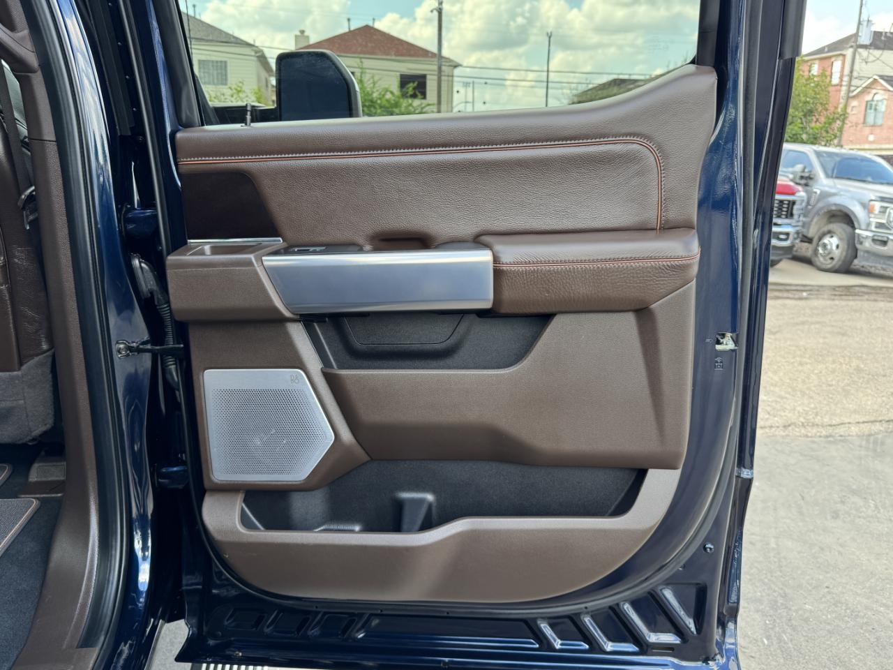 Ford Super Duty F-350 DRW  2024